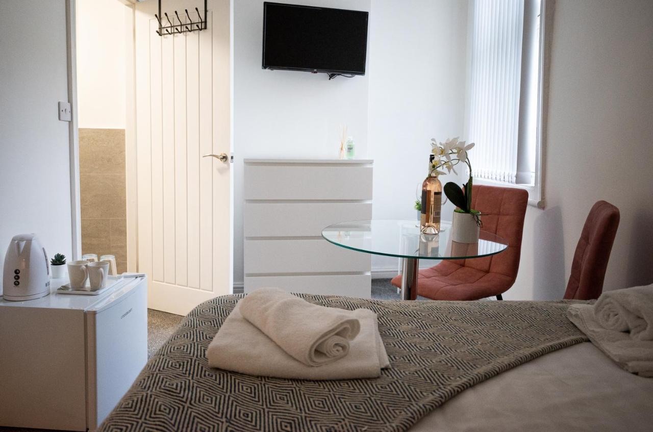 Elmo River Studios - 6 En-Suites In Wallasey - Easy Parking - Short And Long Stays Welcome Ngoại thất bức ảnh
